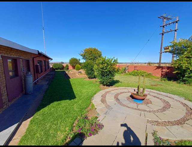 FARM FOR SALE IN HELDERSTROME